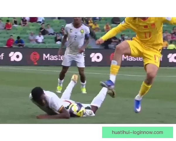 国足开场9分钟连丢两球 0比2不敌喀麦隆遗憾落败